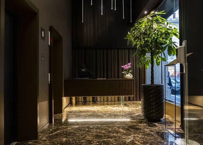 U-visionary Otel 5*