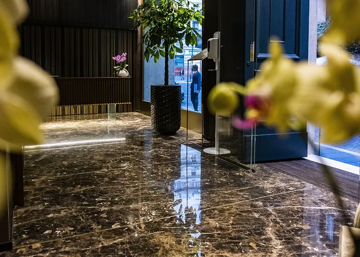 Otel U-visionary Roma